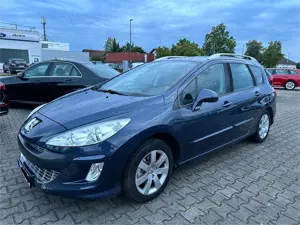 Peugeot 308 1.6 Benzin.  klima. Tüv 06.2027. Panorama Dach