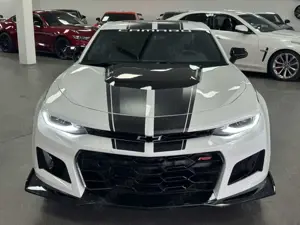Chevrolet Camaro 2,0l Turbo *SCHALTER / SZH / VOLL* Bild 4