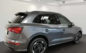 Audi Q5 40 TDI quattro S tronic sport Bild 2