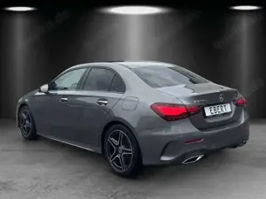 Mercedes-Benz A 220 d Limo AMG Prem+ DISTRO Pano AHK Memo MLED Bild 3