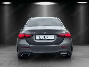 Mercedes-Benz A 220 d Limo AMG Prem+ DISTRO Pano AHK Memo MLED Bild 4