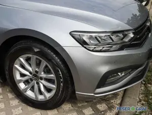 Volkswagen Passat Variant 2.0 TDI Business DSG ACC AHK Navi Bild 3