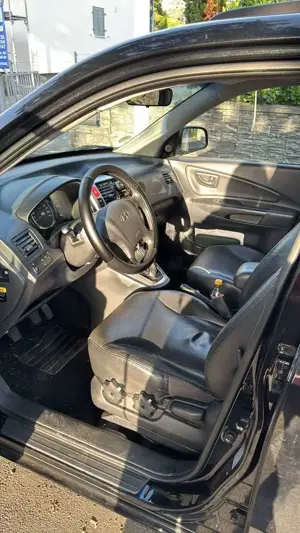 Hyundai TUCSON 2.0 2WD FIFA World Cup TÜV NEU bis 2027