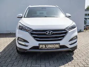 Hyundai TUCSON 1.6 Intro 4WD Bild 2