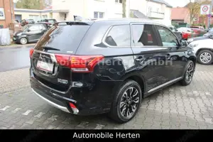 Mitsubishi Outlander PHEV Top 4WD*2.0*360°*LEDER*NAVI*XENON Bild 4