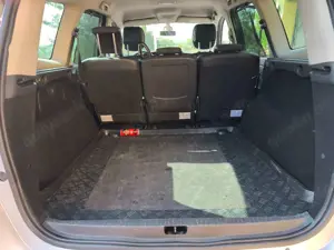 Renault Megane Megane Grandtour dCi 130 FAP BOSE Edition Bild 3