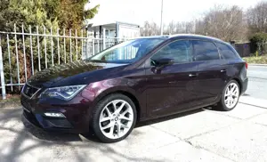 SEAT Leon ST 1.8 TSI 132kW FR*LEDER*PANO*VIRTUAL*AHK*NAVI