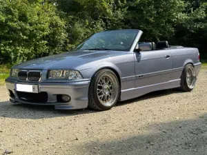 BMW 325 325i