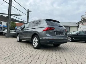 Volkswagen Tiguan Allspace 2.0 TDI 4Motion Life *LED Head-up Bild 2