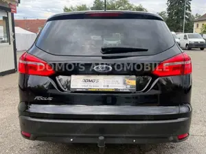 Ford Focus Turnier Titanium/Navi/LED Bild 5