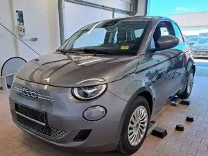 Fiat 500e 3+1 42 kWh 320 Km Reichweite  Navi - PDC