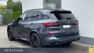 BMW X5 xDrive30d A M-Sport AHK StdHzg adapLED LM22" Bild 2