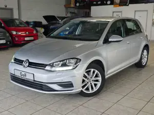 Volkswagen Golf VII Lim. Comfortline BMT NAVI SHZ ALU ACC