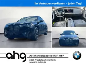 BMW iX xDrive40 Sportpaket AHK Komfortzugang Soft Cl Bild 1