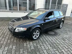 Audi A4 Audi A4 Avant 2.7 TDI 132 kW V6 24V Automatik Bild 2