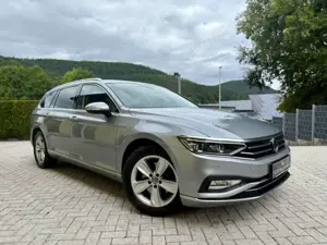 Volkswagen Passat Variant 2.0 TDI DSG-Massage-AHK-Matrix