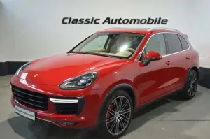 Porsche Cayenne Turbo V8 **VIELE EXTRAS**