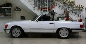 Mercedes-Benz SL 300 R107 Bild 3