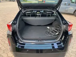 Toyota Prius Plug-in Hybrid Executive Bild 3