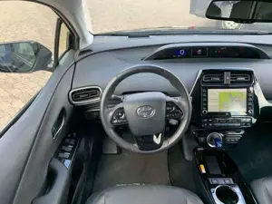 Toyota Prius Plug-in Hybrid Executive Bild 4