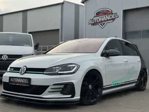 Volkswagen Golf VII 2.0 GTD Lim*PDC*PANO*ACC*STHZ*SHZ*