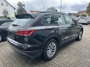 Volkswagen Touareg 3.0TDI 4-MOTION*LED*PANORAMA*STANDH.*18-ZOLL Bild 5