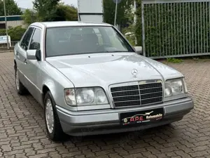 Mercedes-Benz E 280 Limo W124 1 Hand Tüv/Au NEU