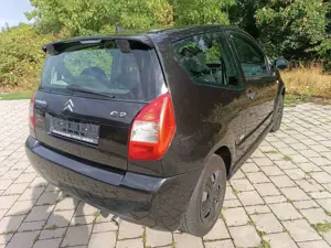 Citroen C2 1.4  tüv 1 jahre Bild 2