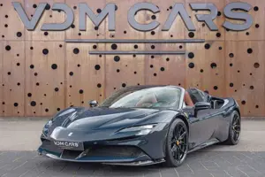 Ferrari SF90 Spider CARBON(12x)*CARPLAY*LIFT*TWO-TONE*