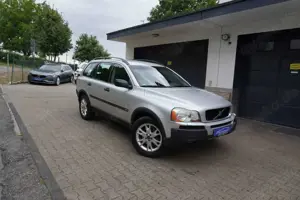 Volvo XC90 T6 AWD Momentum LEDER+NAVI+XENON+AHK+ALU+7Sitze