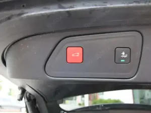 Peugeot 3008 Allure Pack  AdapTemp 18Z Keyl NAV Sunset CAM Bild 4