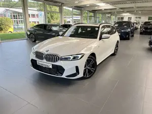 BMW 330 e xDrive ab 549,00.-²/M-Sport/AHK/Pano/Head-Up/HiF