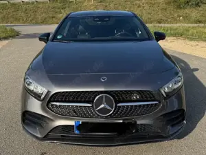 Mercedes-Benz A 200 A 200 7G-DCTAMG Line