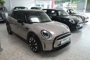 MINI Cooper 3-TÜRER Cooper Autom. Classic Trim Bild 5