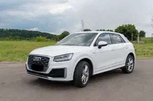 Audi Q2 Q2 1.4 TFSI S tronic sport/TÜV neu/AHK/SR+WR