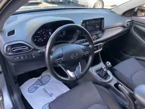 Hyundai i30 Limousine **Tolle Ausstattung** Bild 5