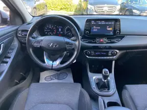 Hyundai i30 Limousine **Tolle Ausstattung** Bild 4