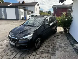 BMW 220 220 i Gran Tourer Sport Line TÜV Neu