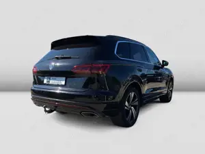 Volkswagen Touareg 3.0TDI V6 Elegance R-Line AHK Standh Pan Bild 4