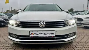 Volkswagen Passat Variant 1.8 TSI Highline/ACC/1 HAND Bild 2