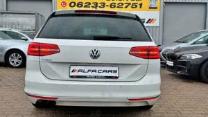 Volkswagen Passat Variant 1.8 TSI Highline/ACC/1 HAND Bild 5