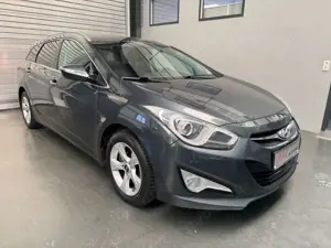 Hyundai i40 cw Style/Navi/Tempomat/Cam/KeyLess