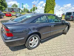 Opel Calibra 2.0i+LEDER+KLIMA+OLDTIMERZULASSUNG Bild 2