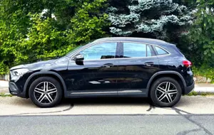 Mercedes-Benz GLA 200 GLA 200 7G-DCT Progressive