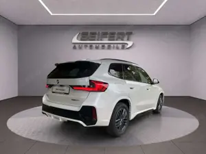 BMW X1 sDrive20i | M-SPORT | AHK | PANO | HARMAN | Bild 5