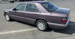 Mercedes-Benz E 200 E-klasse, Nur 106Tkm, TOP. Navi,OLDTIMER Bild 4