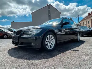 BMW 320 d TOURING KETTE NEU PANO + NAVI + XEN + SHZ