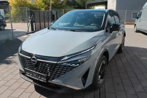 Nissan Qashqai N-Connecta Hybrid-Benzin