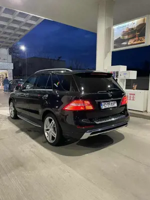 Mercedes-Benz ML 350 BlueTEC 4MATIC 7G-TRONIC