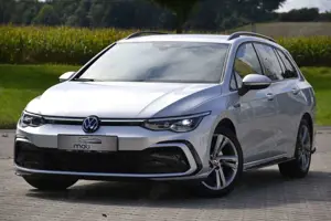 Volkswagen Golf VIII Variant R-Line eTSI*AHK*CARPLAY*PDC*